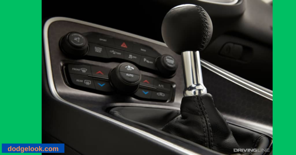 does the Dodge charger come with a manual transmission